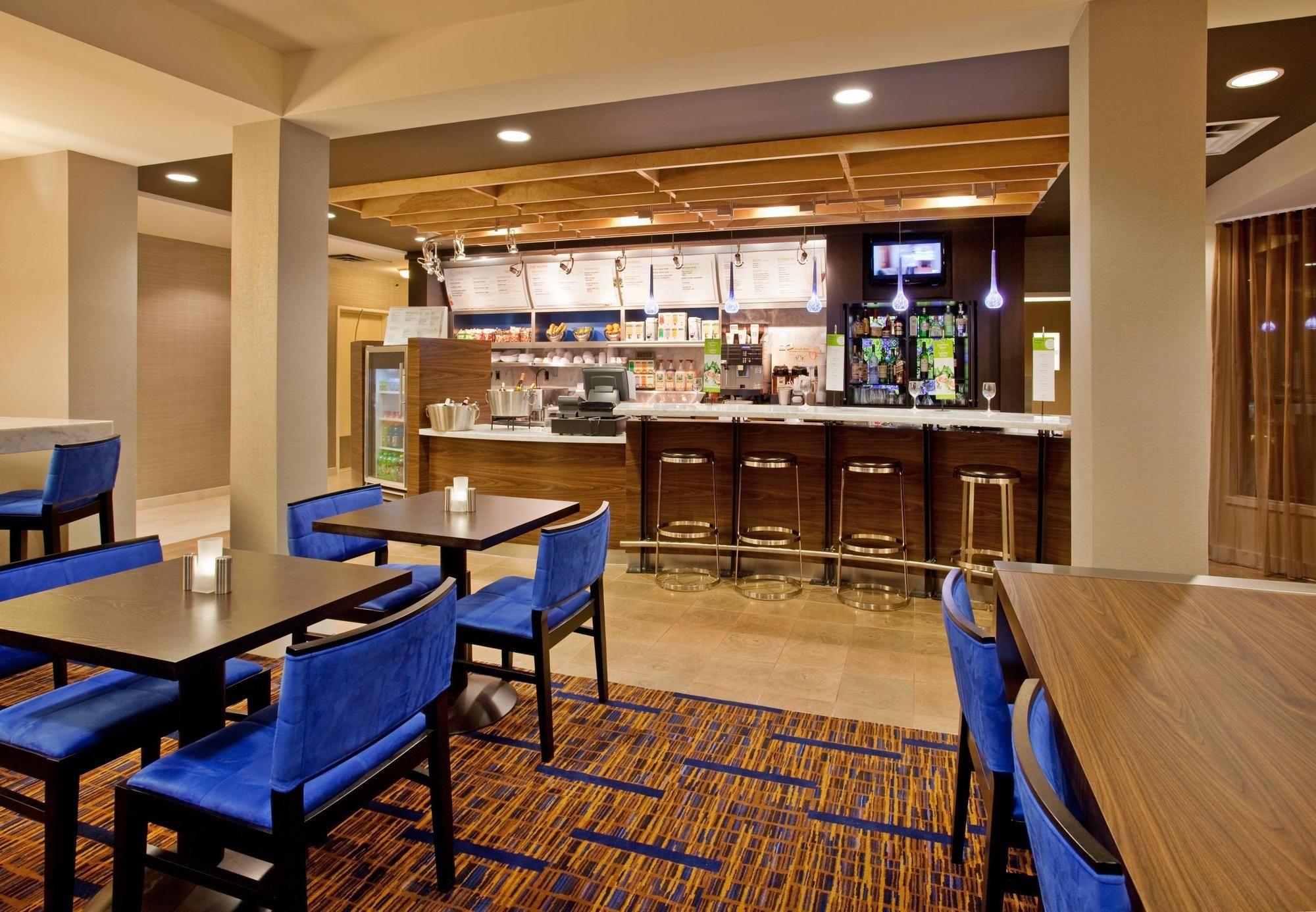 Courtyard Houston Sugar Land/Stafford Hotel Eksteriør billede