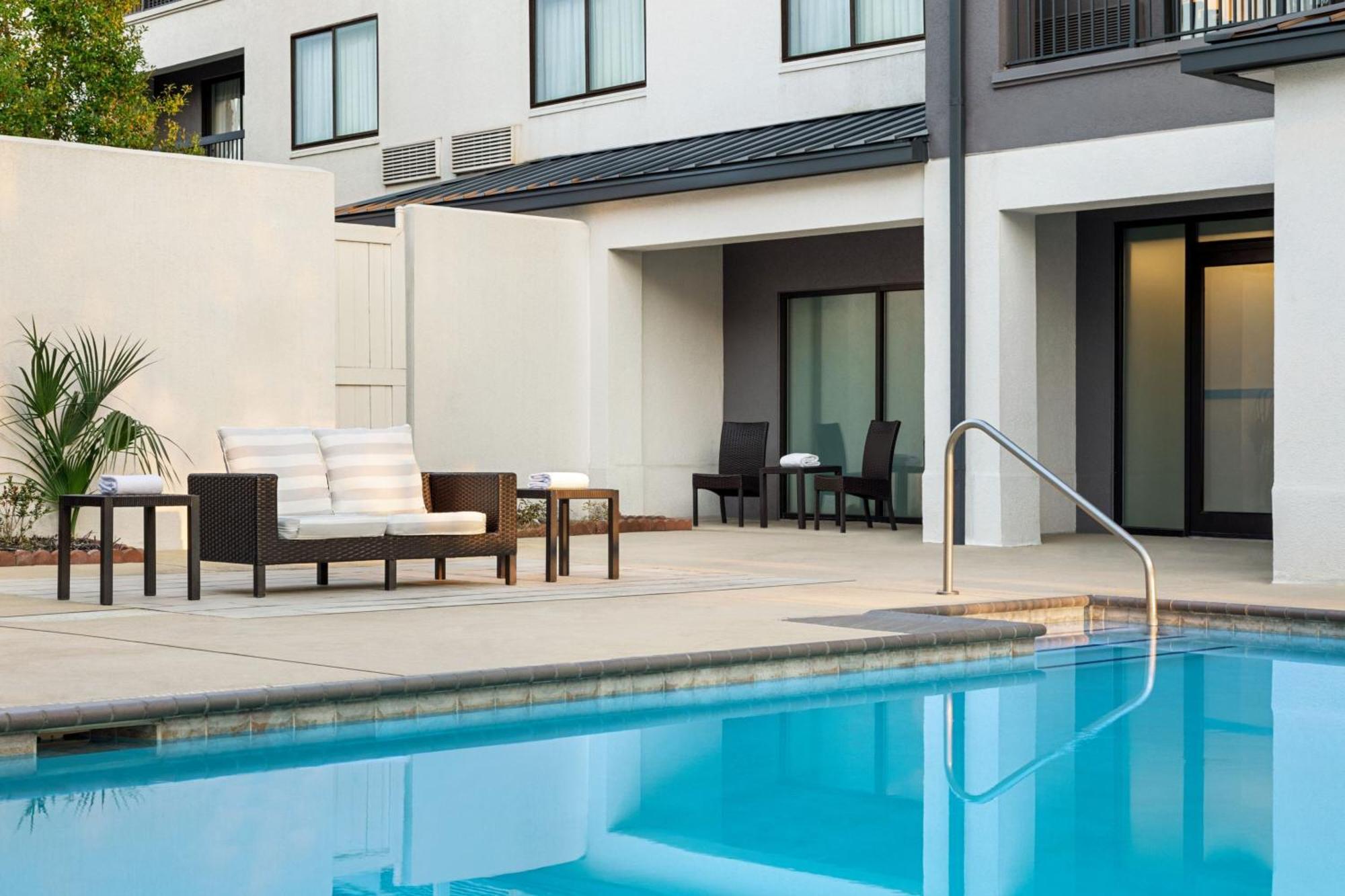 Courtyard Houston Sugar Land/Stafford Hotel Eksteriør billede