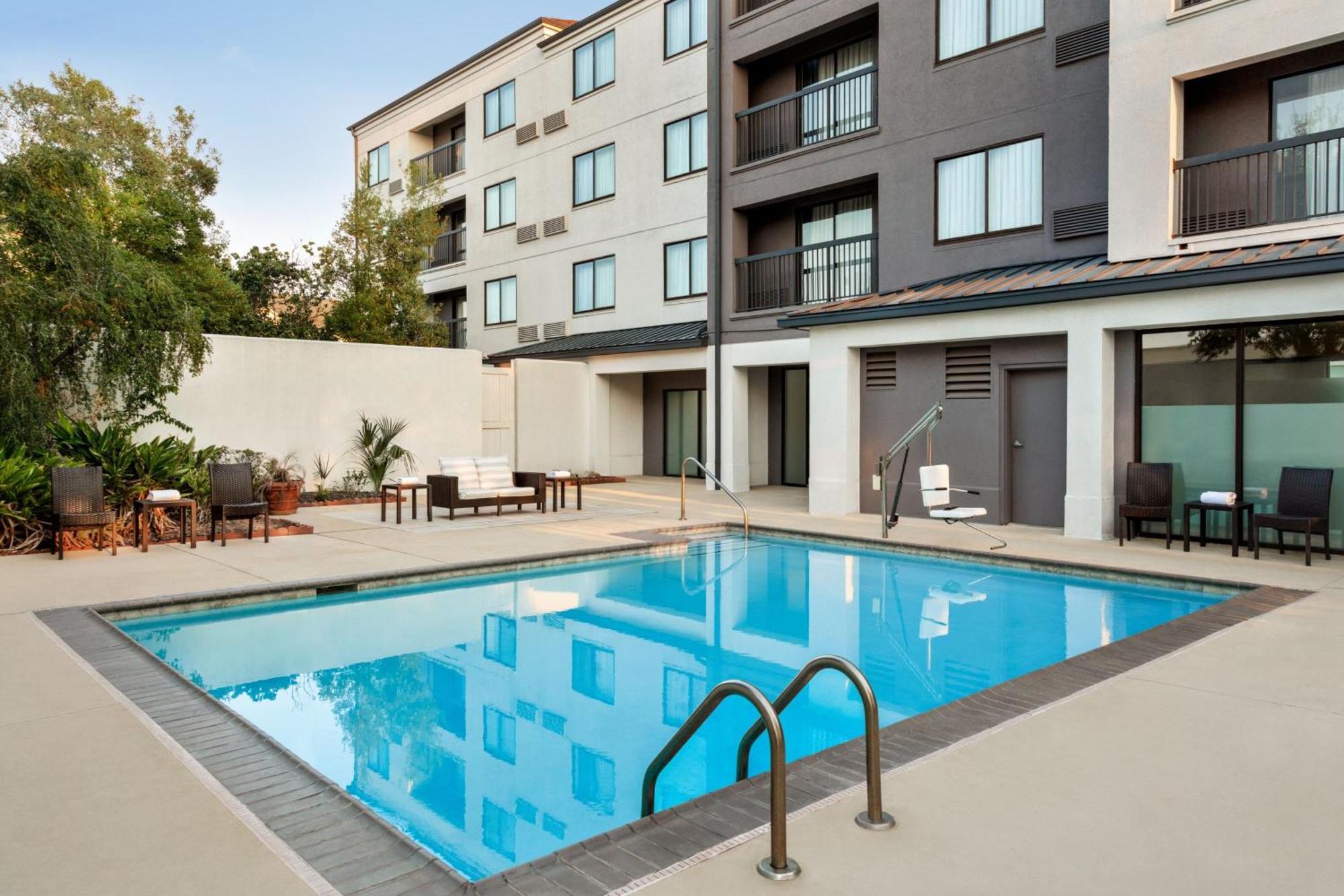 Courtyard Houston Sugar Land/Stafford Hotel Eksteriør billede