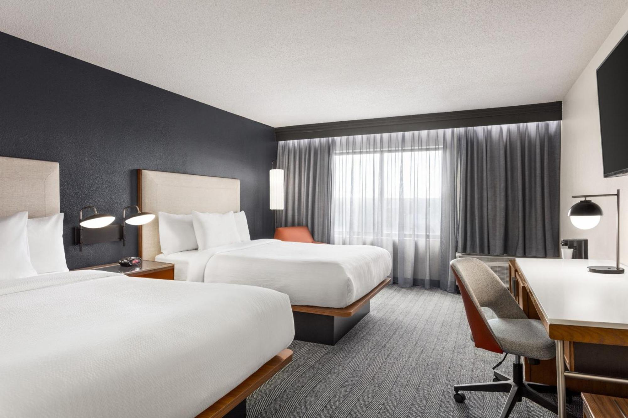 Courtyard Houston Sugar Land/Stafford Hotel Eksteriør billede