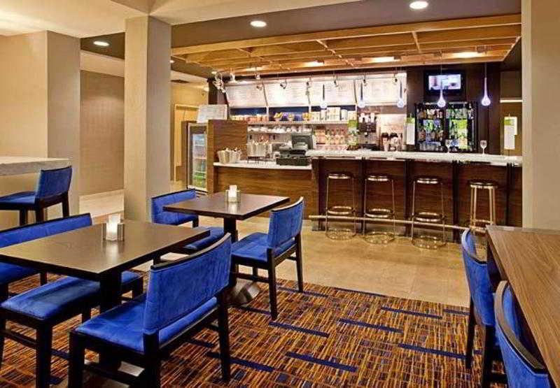 Courtyard Houston Sugar Land/Stafford Hotel Restaurant billede